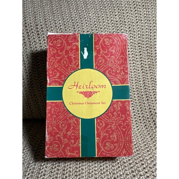 Vintage Heirloom Decoupage Santa Christmas Ornaments Set With Box - Picture 9 of 9